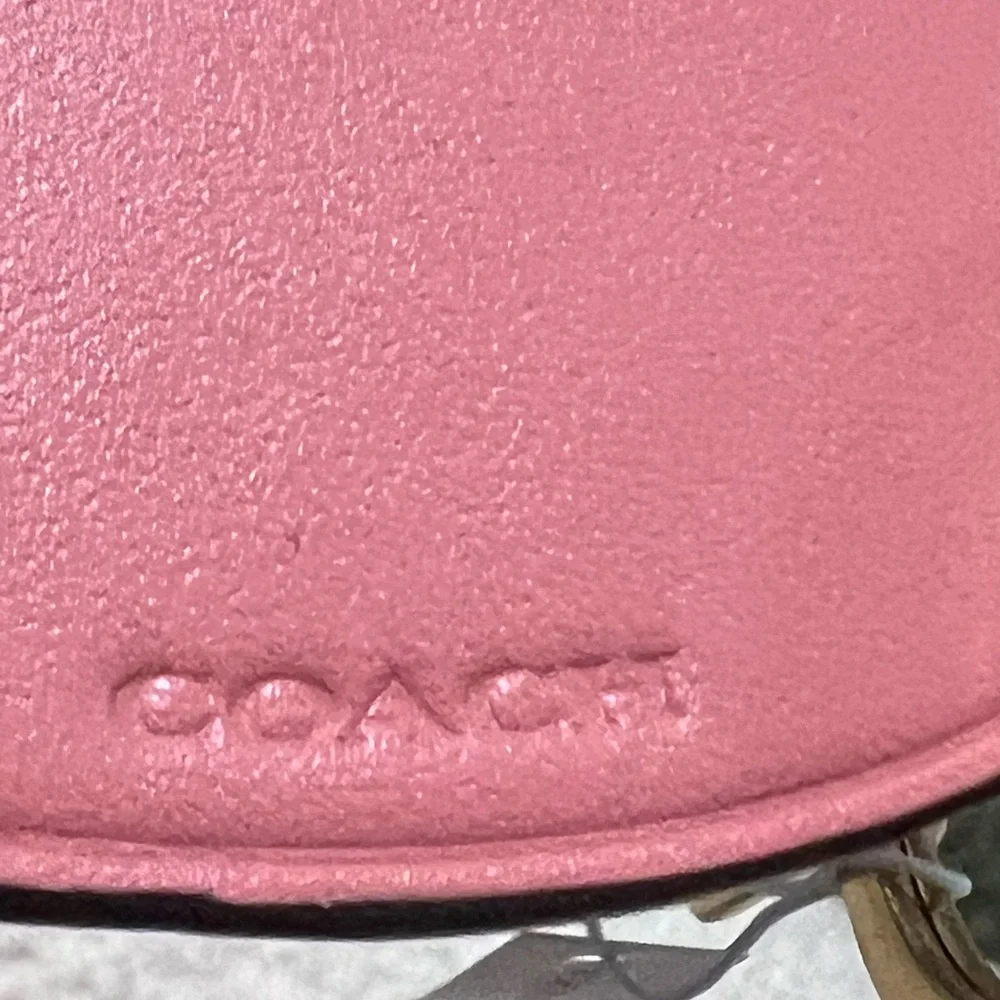 Coach purse keychain - Picture 2 of 3